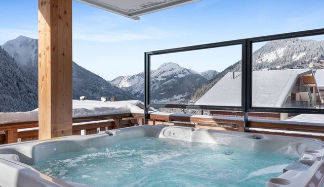 6-person flat, modern, cosy with spa, close to the centre and ski slopes
