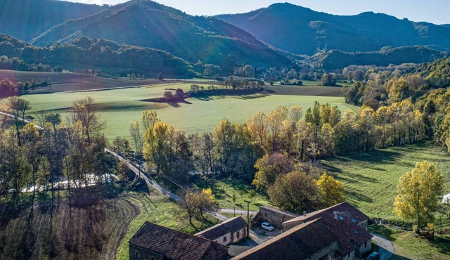 6-person gite with private pool