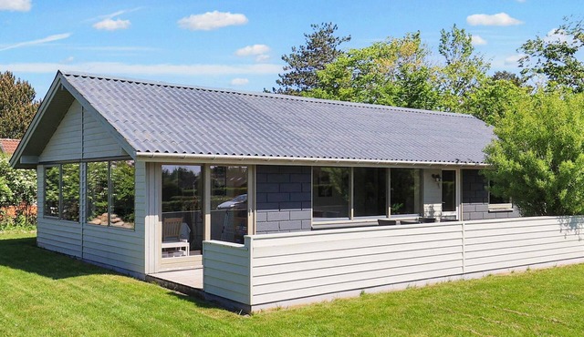 6 person holiday home in Karrebæksminde