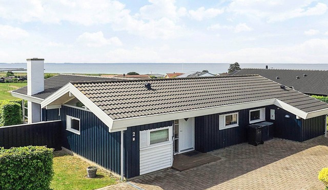 6 person holiday home in Karrebæksminde-By Traum