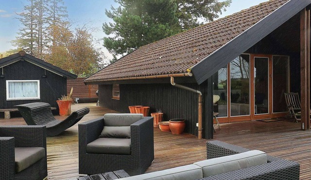 6 person holiday home in Stubbekøbing