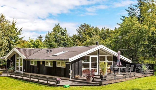 6 person holiday home in Fjerritslev-By Traum