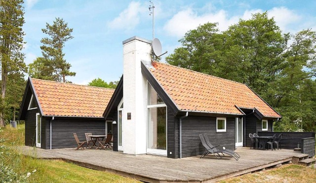 6 person holiday home in Aakirkeby-By Traum