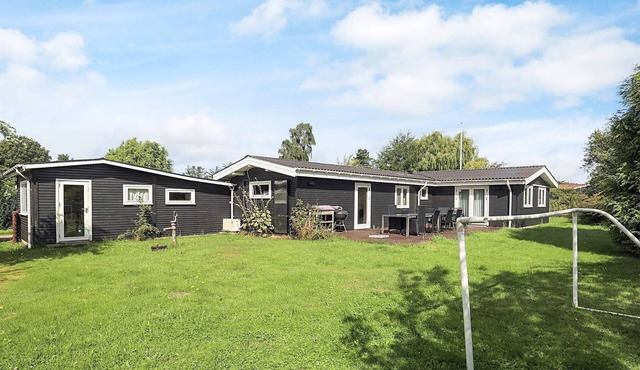 6 person holiday home in Jægerspris-By Traum