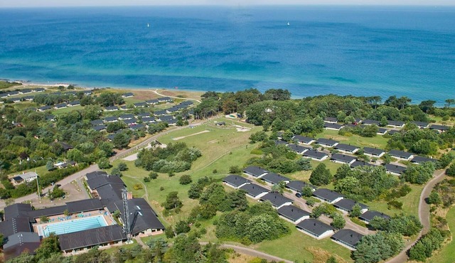 6 person holiday home on a holiday park