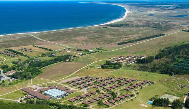 6 person holiday home on a holiday park in Hanstholm