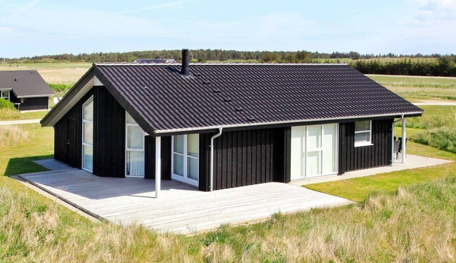 6 person holiday home in Hirtshals-By Traum