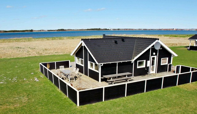 6 person holiday home in Storvorde-By Traum