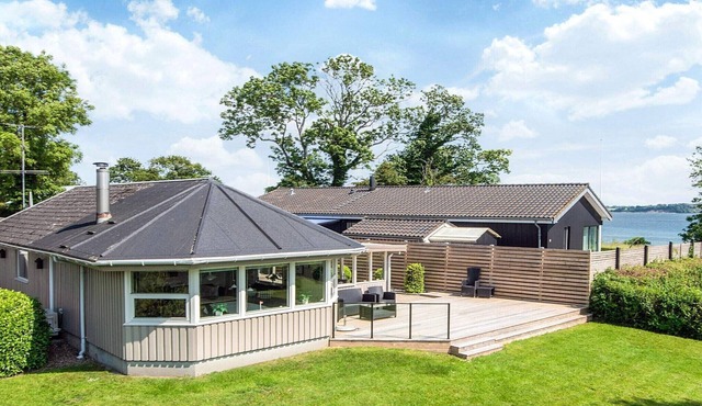 6 person holiday home in Aabenraa-By Traum