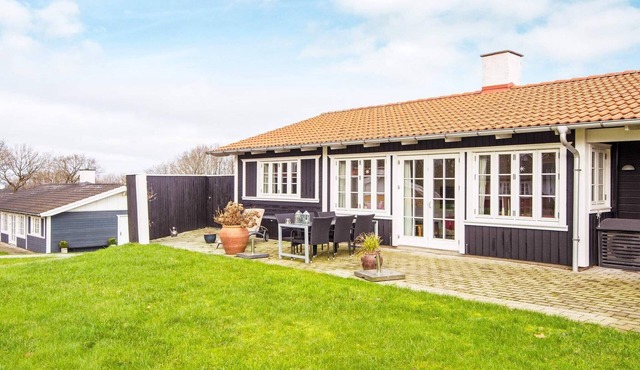 6 person holiday home in Aabenraa-By Traum