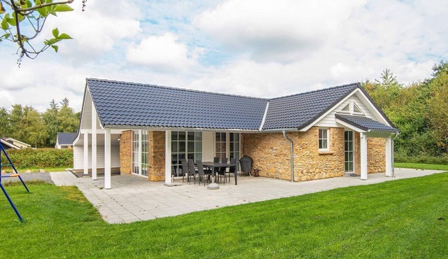 6 person holiday home in Ansager