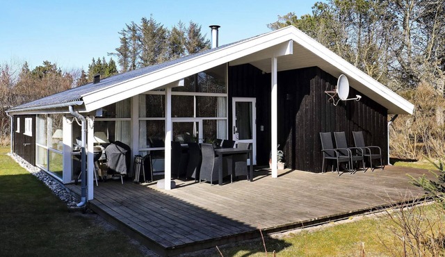 6 person holiday home in Blokhus