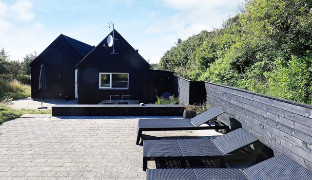 6 person holiday home in Blokhus