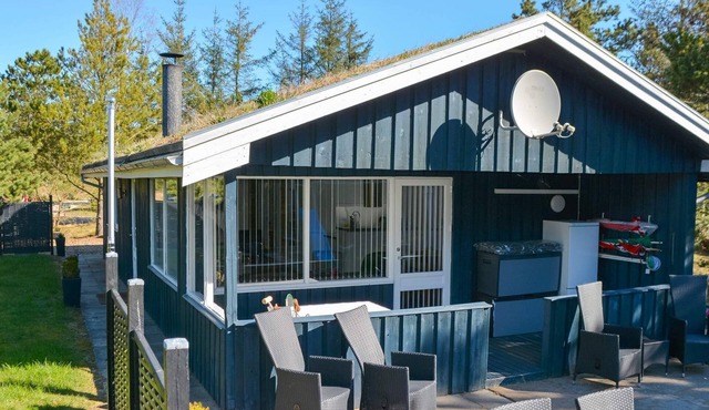 6 person holiday home in Blokhus