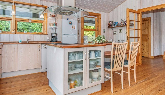 6 person holiday home in Ebeltoft