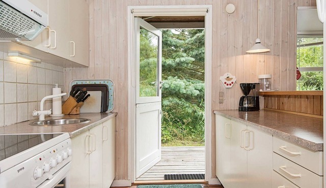 6 person holiday home in Ebeltoft