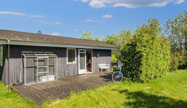 6 person holiday home in Glesborg-By Traum