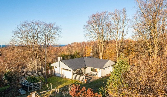 6 person holiday home in Glesborg-By Traum