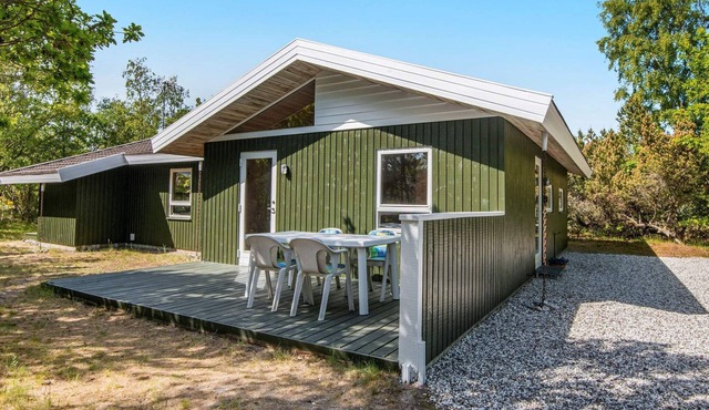 6 person holiday home in Glesborg-By Traum