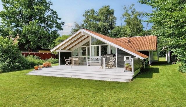 6 person holiday home in Græsted-By Traum