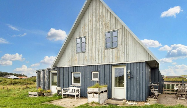 6 person holiday home in Harboøre-By Traum