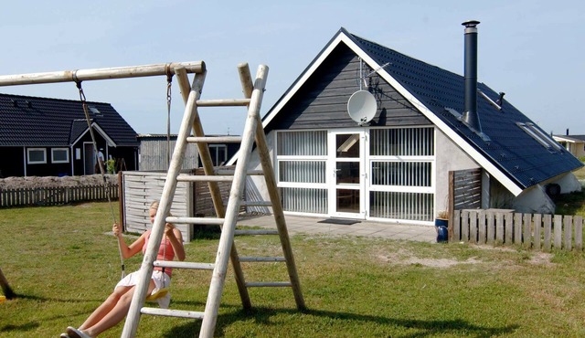 6 person holiday home in Harboøre
