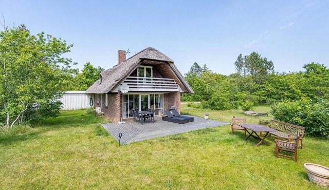 6 person holiday home in Henne