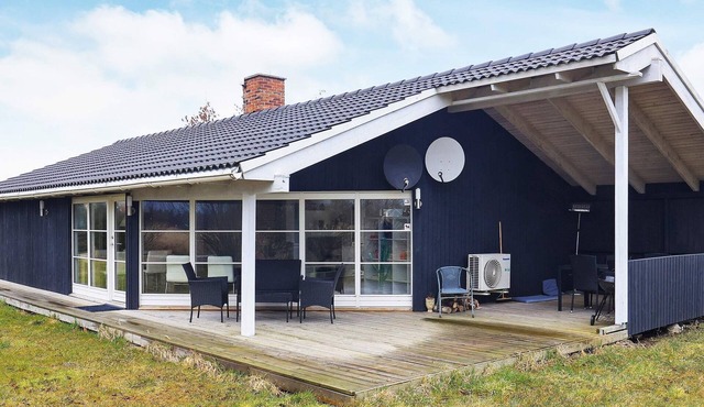 6 person holiday home in Idestrup-By Traum