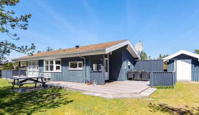 6 person holiday home in Pandrup-By Traum