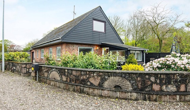 6 person holiday home in Skærbæk-By Traum