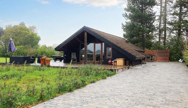 6 person holiday home in Stubbek bing