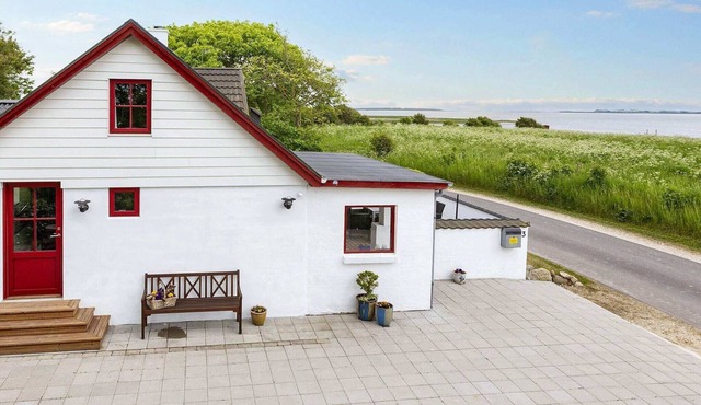 6 person holiday home in Thisted-By Traum