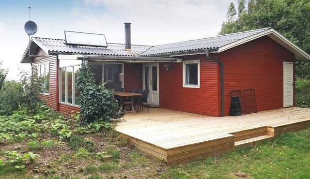 6 person holiday home in Thyholm