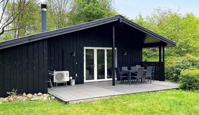 6 person holiday home in Toftlund-By Traum