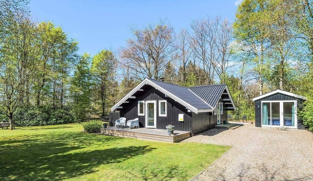 6 person holiday home in Toftlund-By Traum