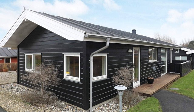6 person holiday home in Tranekær-By Traum