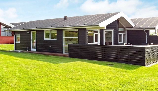 6 person holiday home in Tranekær