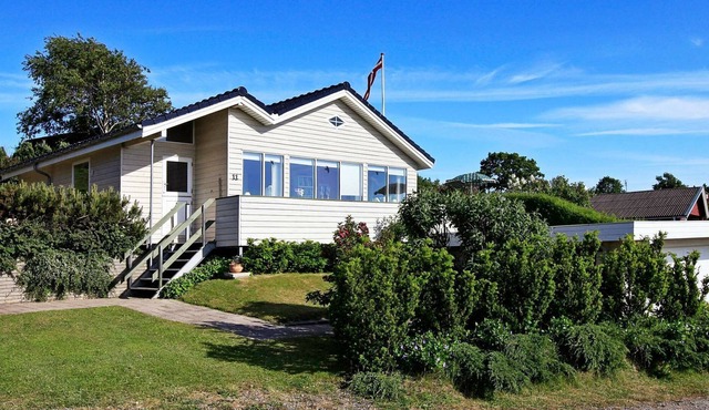 6 person holiday home in Tranekær