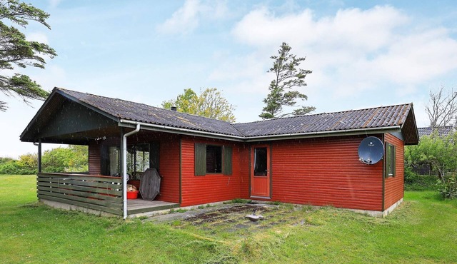 6 person holiday home in Vinderup