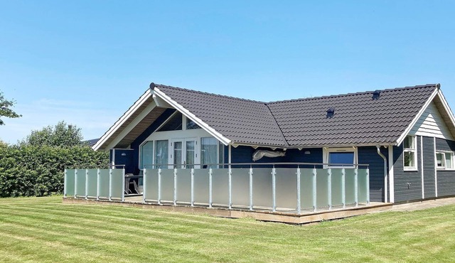 6 person holiday home in Vinderup-By Traum