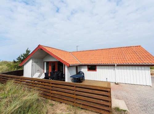 6 person holiday home in Hvide Sande
