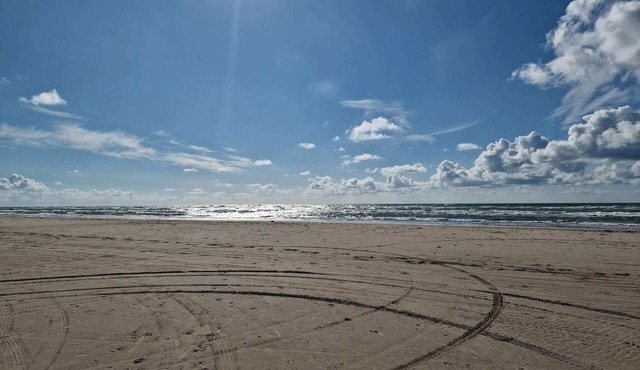 6 person holiday home in Blokhus-By Traum