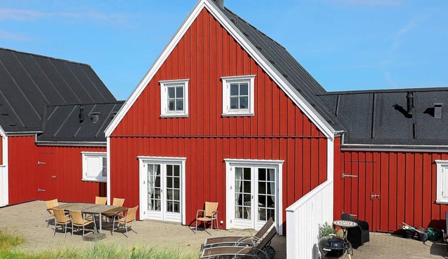 6 person holiday home in Blokhus-By Traum