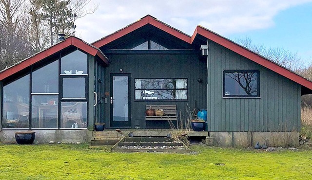 6 person holiday home in Grenaa-By Traum