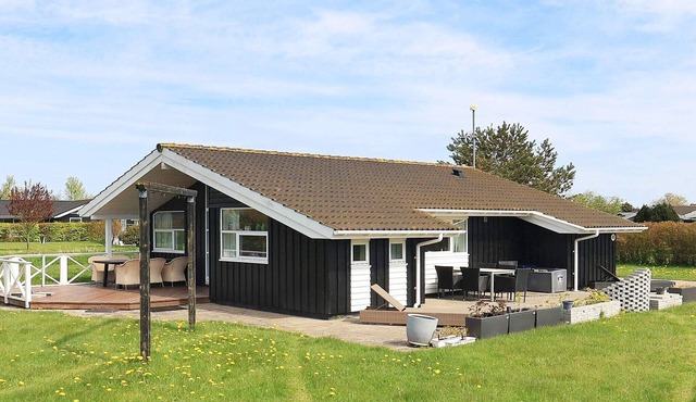 6 person holiday home in Hadsund-By Traum
