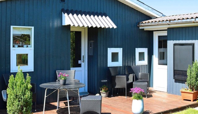 6 person holiday home in Hadsund-By Traum