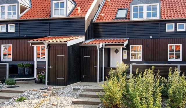 6 person holiday home in Juelsminde