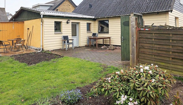 6 person holiday home in Løkken