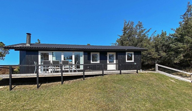 6 person holiday home in Oksbøl