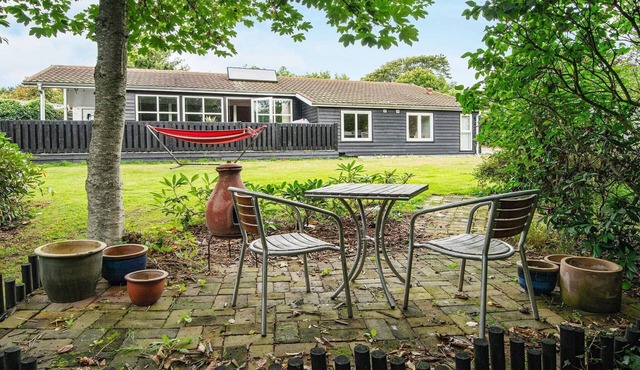 6 person holiday home in Struer-By Traum